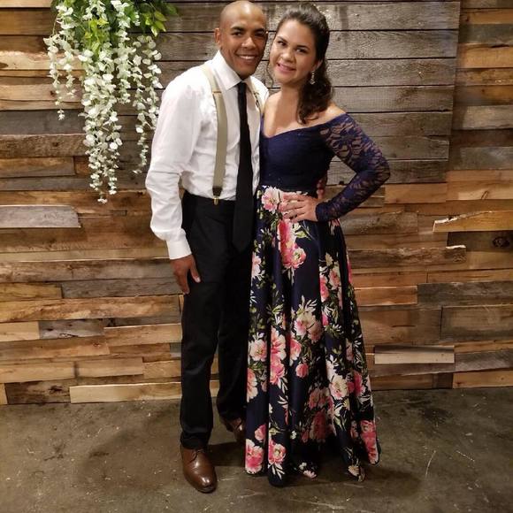 Meet your Posher, Elia - Picture 1 of 1